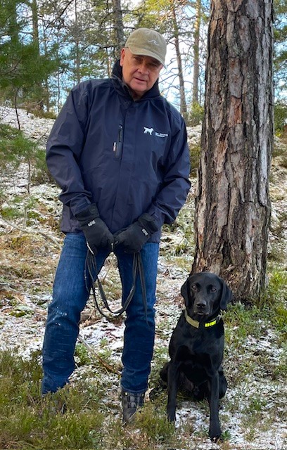 Jag och narkotikahunden Frey, tillsammans är vi SRH – Specialsök Stockholm